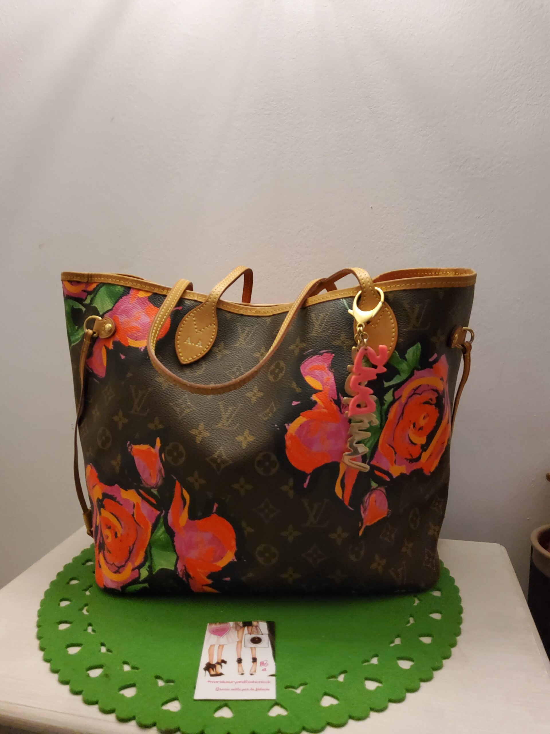 Louis Vuitton Neverfull MM Roses - immagine 2