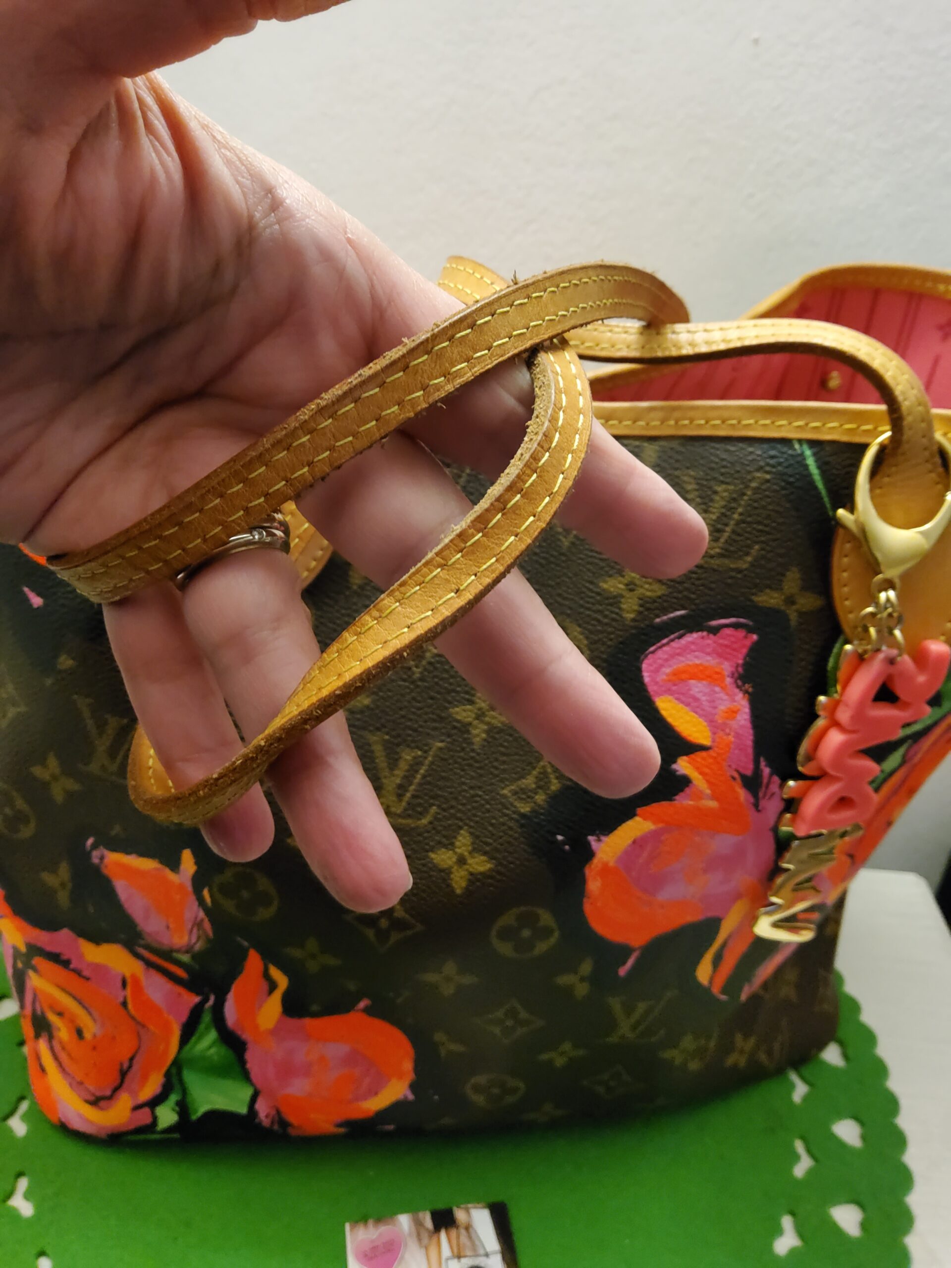 Louis Vuitton Neverfull MM Roses - immagine 15