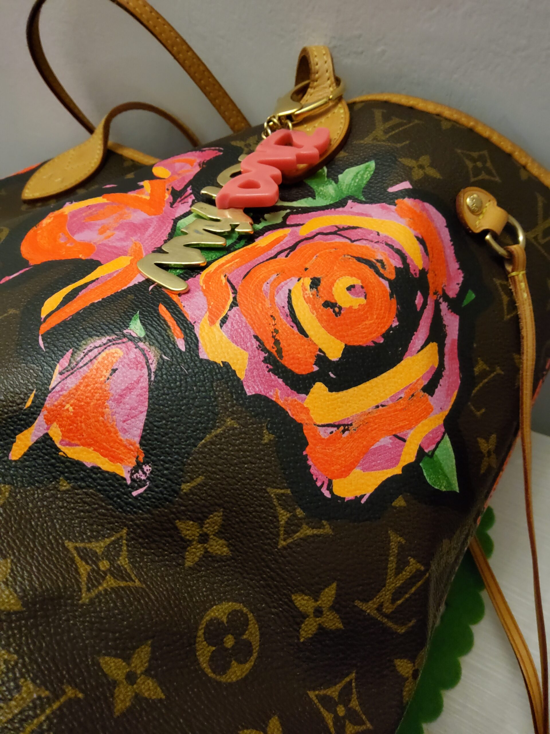 Louis Vuitton Neverfull MM Roses - immagine 12