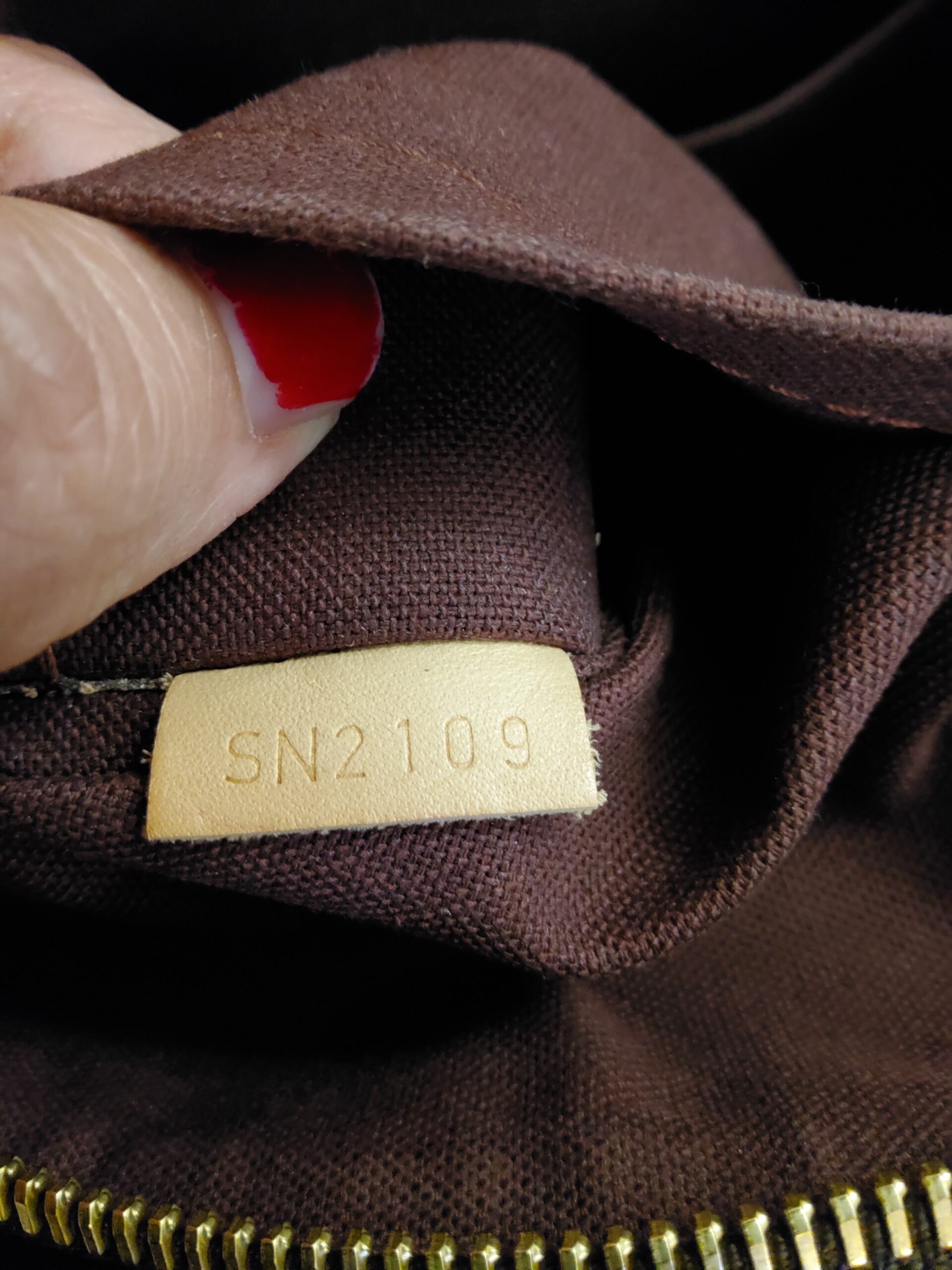 Louis Vuitton Rivoli MM - immagine 18