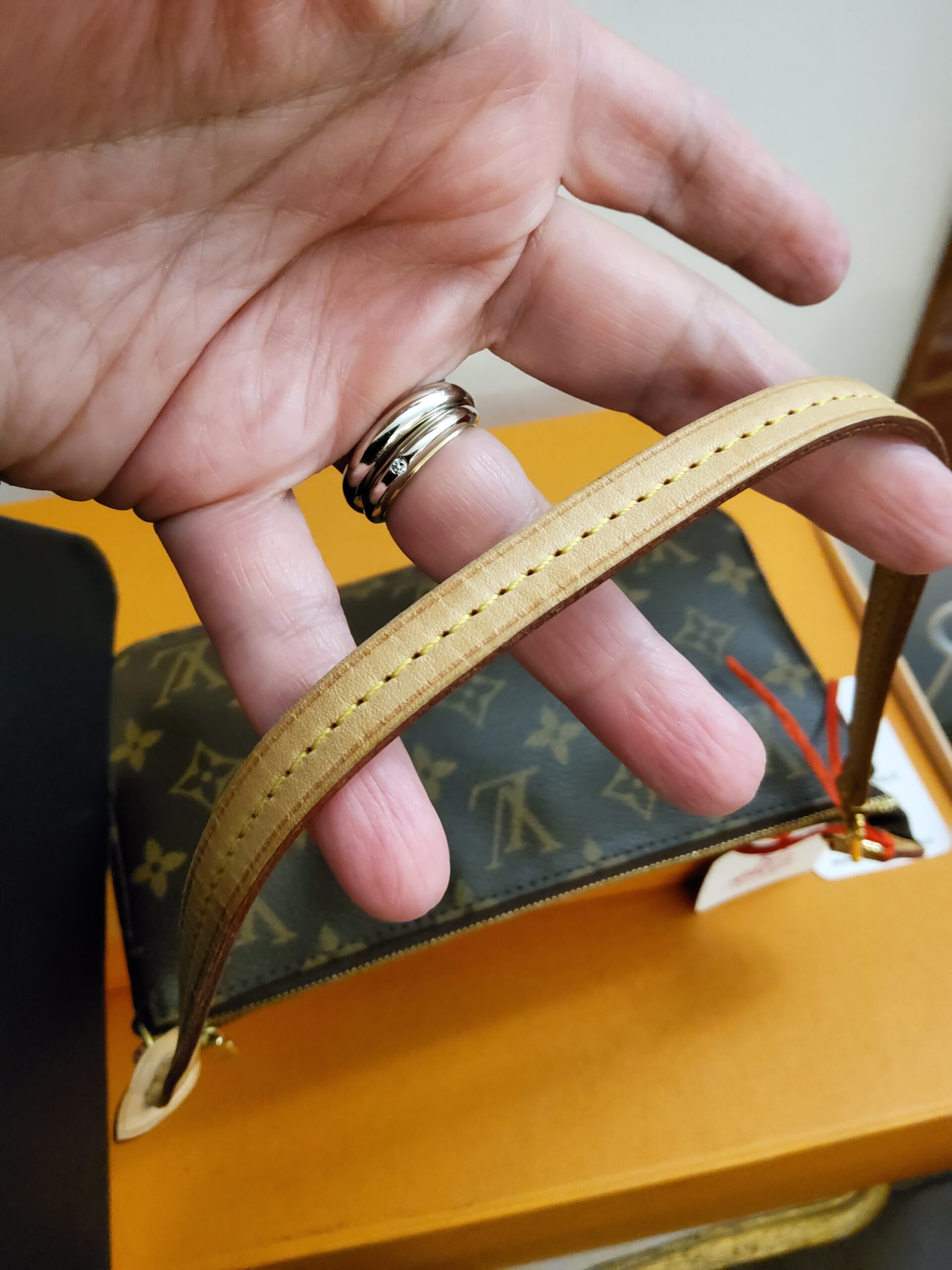 Louis Vuitton Pochette Accessoires + tracollina - immagine 9