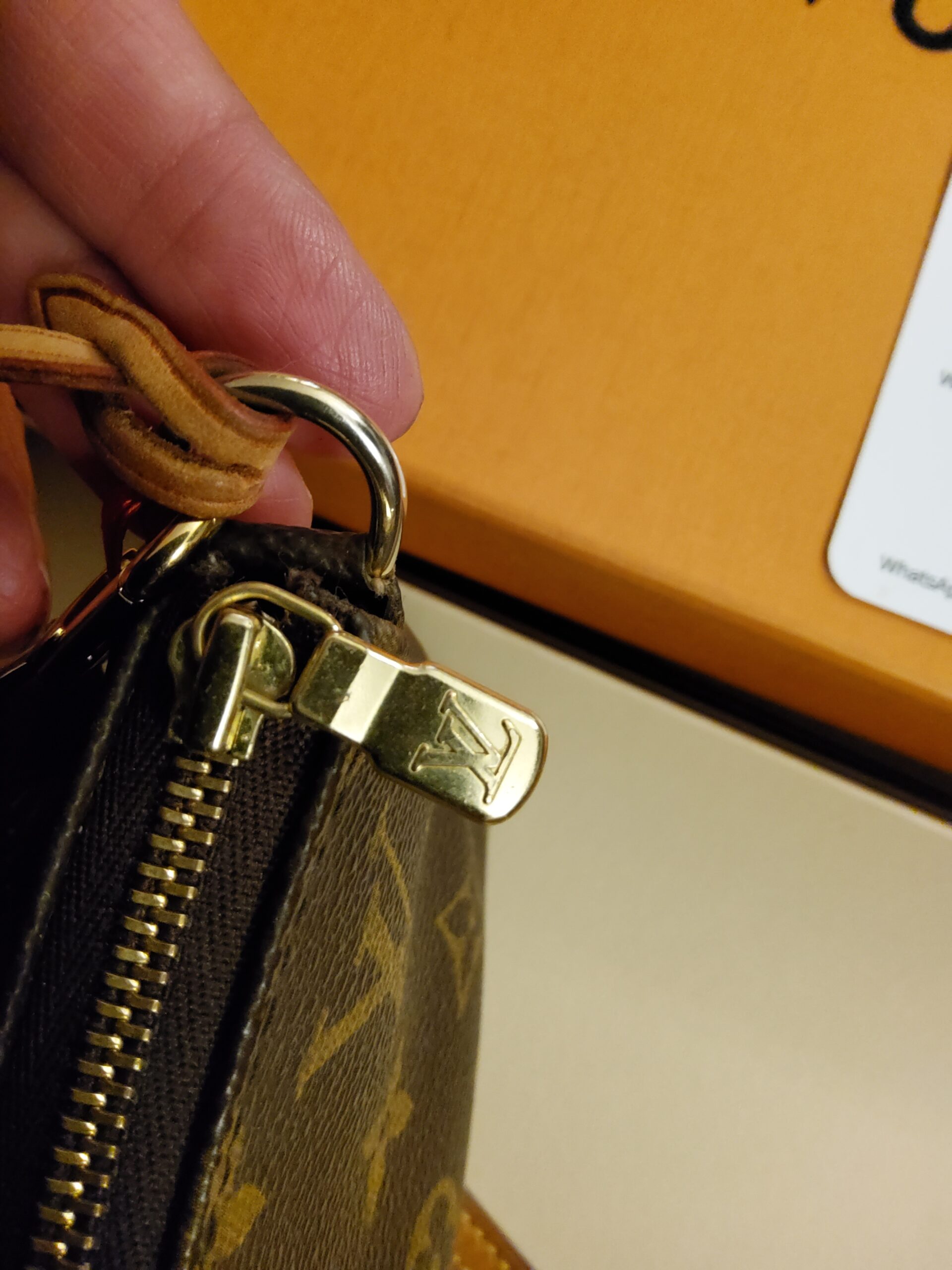 Louis Vuitton pochette Accessoires + tracolla - immagine 6