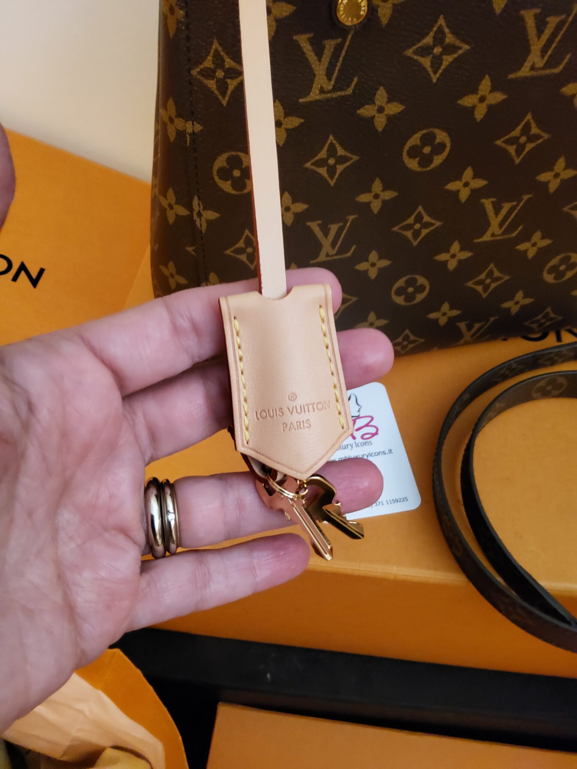 Louis Vuitton Montaigne MM - immagine 3