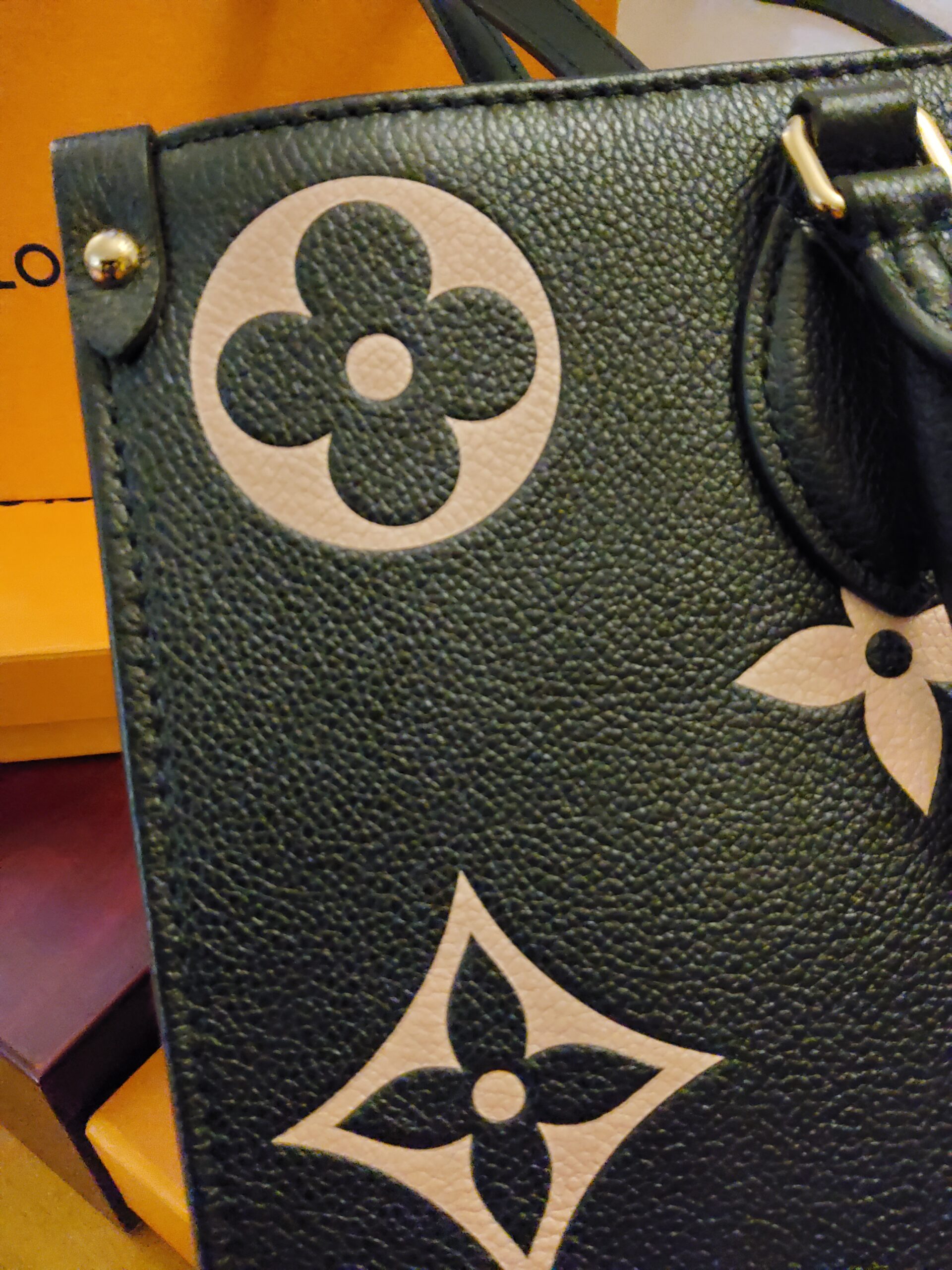 Louis Vuitton Onthego MM - immagine 8