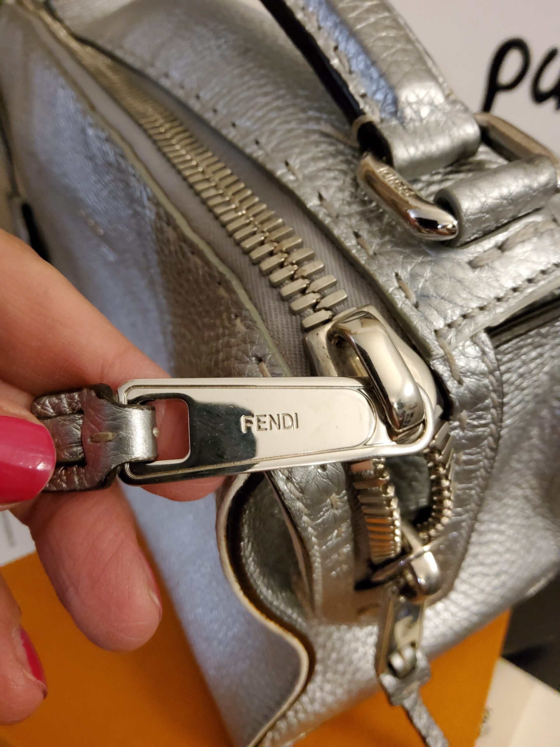 Fendi selleria modello bauletto - immagine 10
